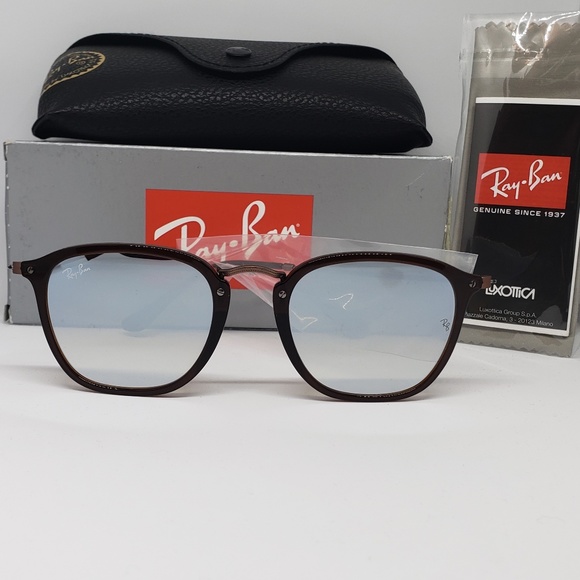 Ray-Ban Sunglasses Silver Mirrored Lens - Picture 2 of 8